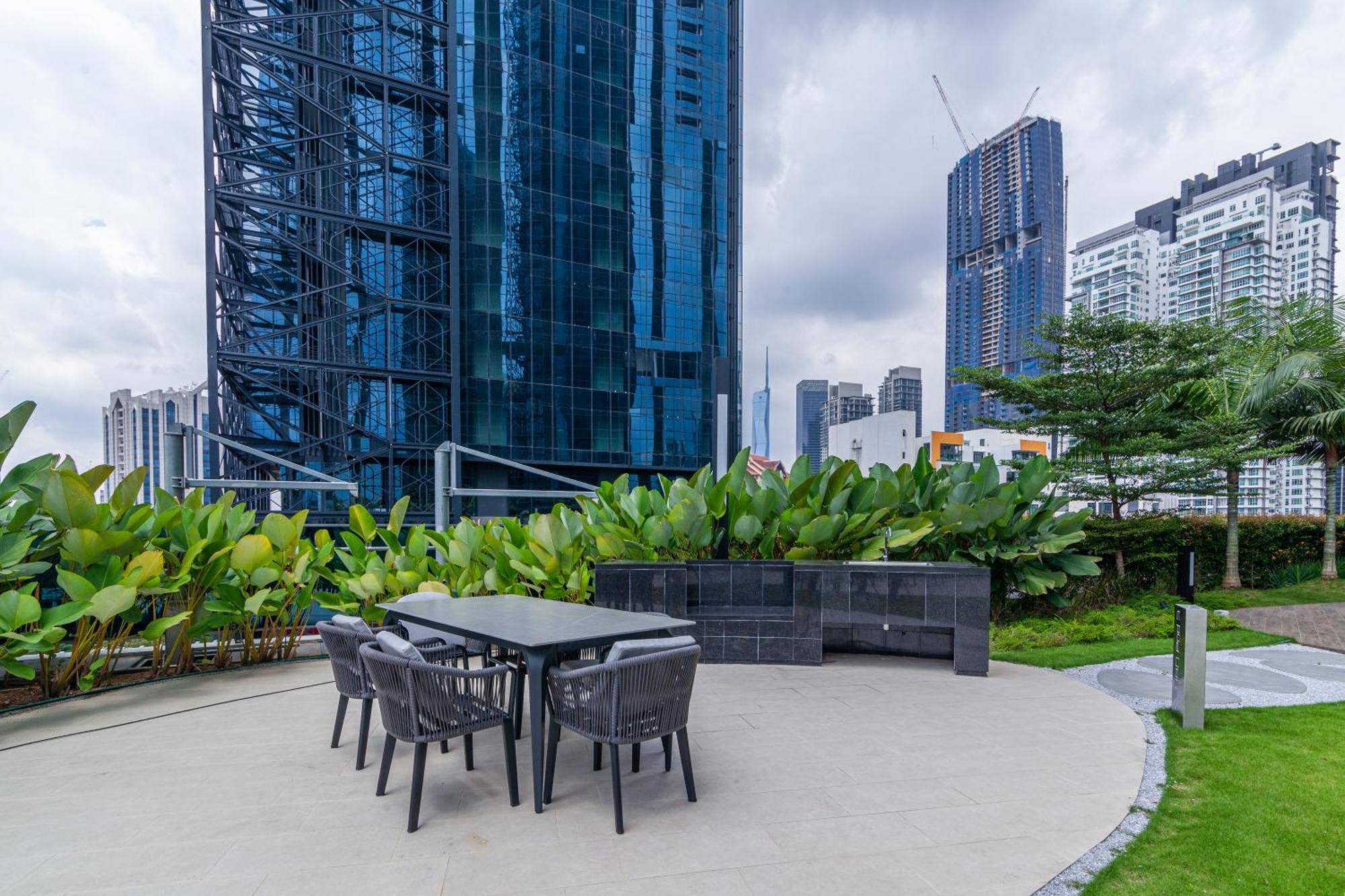 Eaton Residences Klcc By Plush Kuala Lumpur Dış mekan fotoğraf
